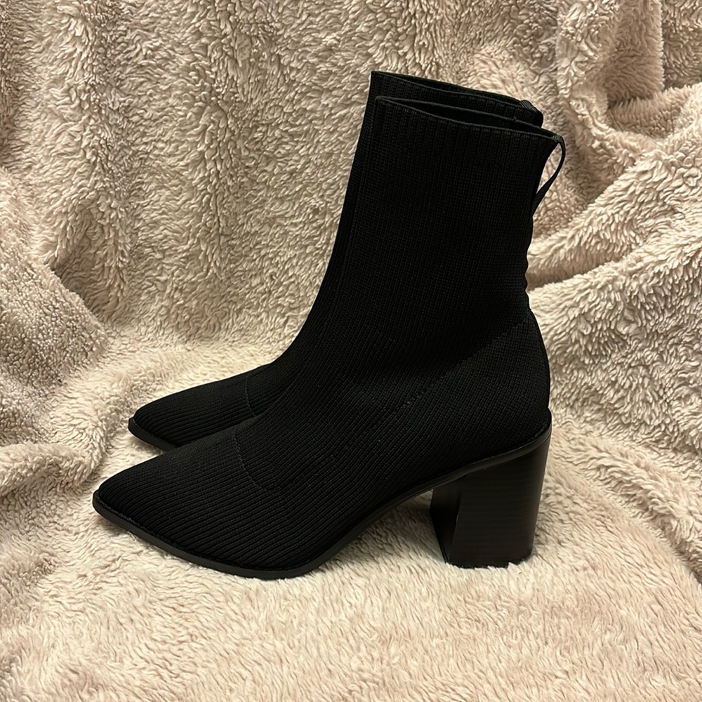 Steven by Steven Madden Booties Women’s 11 Black Nixie Stacked-Heel Sock Knit